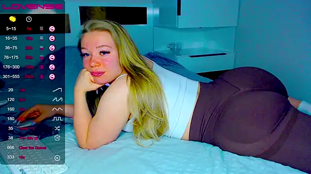 kitti kaattt online show from November 26, 3:51 am