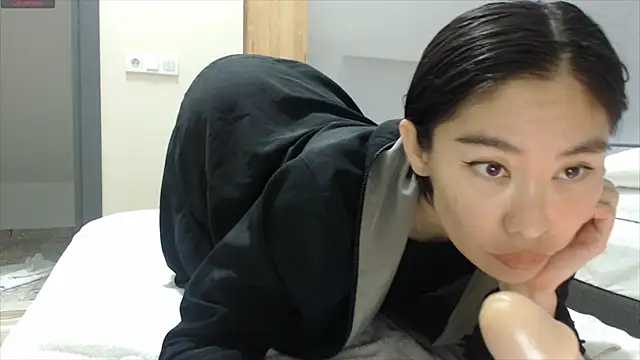 Snapshot of Kunimitsuu_ chatting on December 8, 8:15 pm Kunimitsuu online show from December 8, 8:15 pm