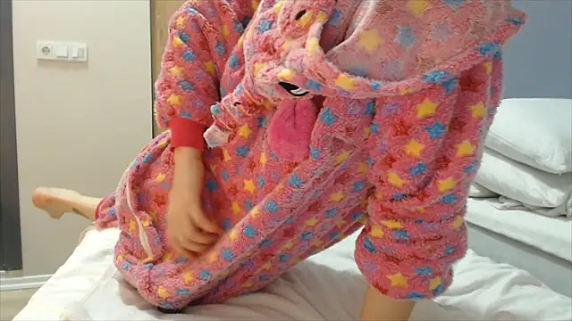 Snapshot of Kunimitsuu_ chatting on January 15, 12:19 am Kunimitsuu online show from January 15, 12:19 am