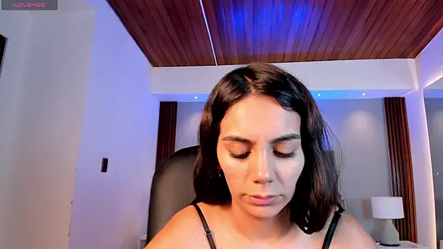 Snapshot of martina_mancini chatting on May 11, 4:04 pm martina mancini online show from May 11, 4:04 pm