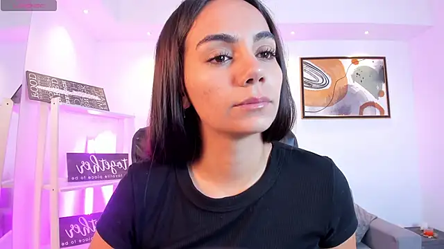 Snapshot of martina_mancini chatting on May 18, 12:00 pm martina mancini online show from May 18, 12:00 pm