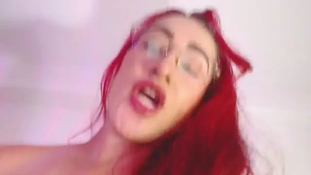 Ashly Roberths online show from April 16, 9:39 pm