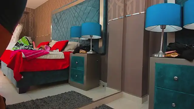 Janna Rousse  online show from December 4, 11:52 am