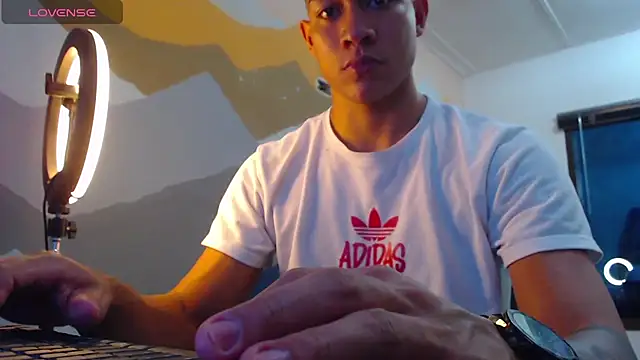 Snapshot of aalan_foxter chatting on January 12, 11:15 pm aalan foxter online show from January 12, 11:15 pm