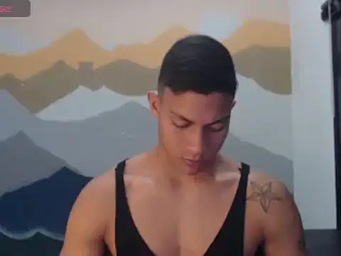 Snapshot of aalan_foxter chatting on February 13, 11:47 pm aalan foxter online show from February 13, 11:47 pm