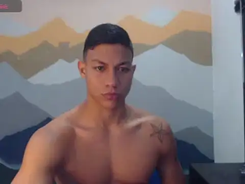 Snapshot of aalan_foxter chatting on February 15, 6:12 am aalan foxter online show from February 15, 6:12 am