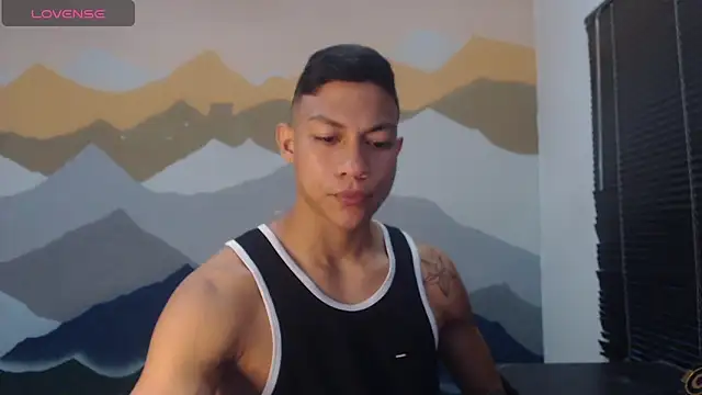 Snapshot of aalan_foxter chatting on March 3, 10:52 pm aalan foxter online show from March 3, 10:52 pm