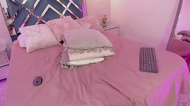 Miakhalifa 7 online show from March 15, 5:48 pm