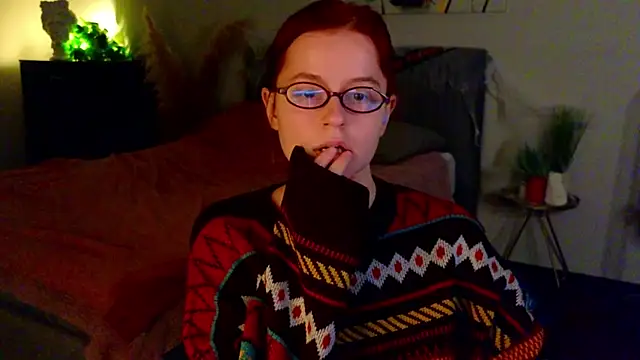 Snapshot of reb_luvng chatting on October 23, 1:54 pm reb luvng online show from October 23, 1:54 pm