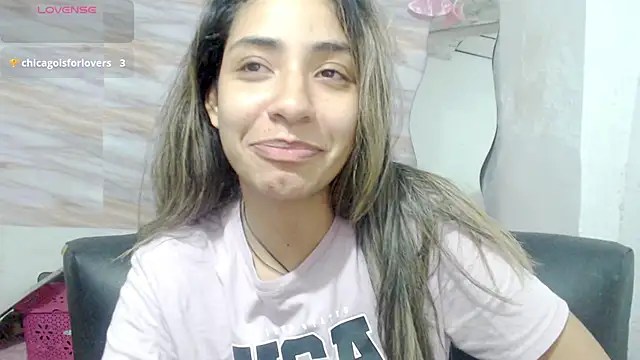 Snapshot of mariana_190 chatting on December 30, 11:38 pm mariana 190 online show from December 30, 11:38 pm