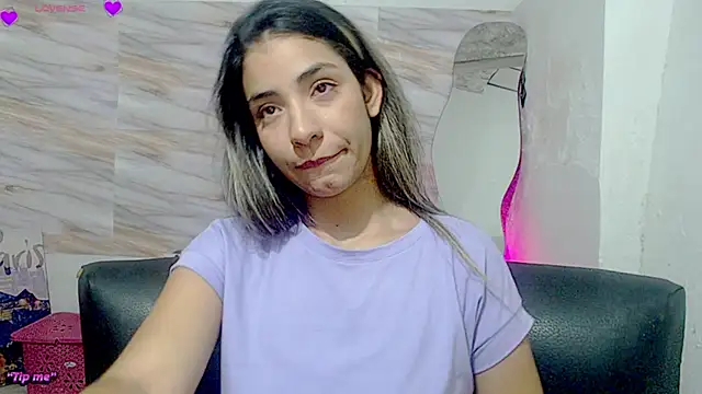 Snapshot of mariana_190 chatting on February 25, 4:14 am mariana 190 online show from February 25, 4:14 am