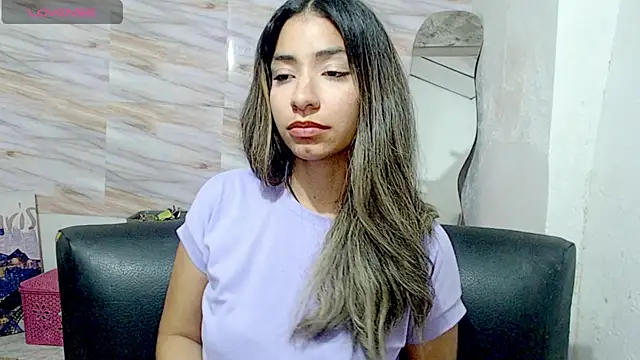 Snapshot of mariana_190 chatting on March 9, 10:52 pm mariana 190 online show from March 9, 10:52 pm