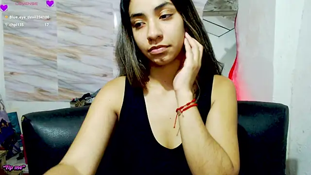 Snapshot of mariana_190 chatting on March 19, 11:36 pm mariana 190 online show from March 19, 11:36 pm