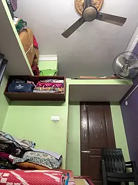 Handsomehunk 4U online show from January 21, 2:05 pm