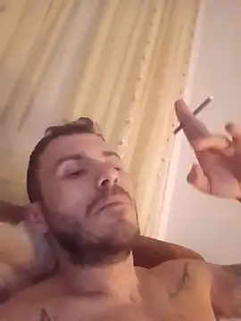 Snapshot of BenDover313OF chatting on January 6, 10:12 pm BenDover313OF online show from January 6, 10:12 pm