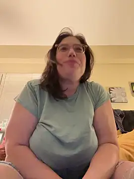 Bosschica online show from December 10, 5:17 am