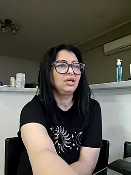 Snapshot of Milf_Abigail chatting on May 29, 2:53 am Milf Abigail online show from May 29, 2:53 am