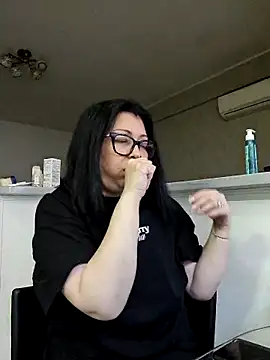 Snapshot of Milf_Abigail chatting on May 30, 3:25 am Milf Abigail online show from May 30, 3:25 am