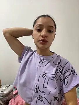 Snapshot of Alicia_ALICIA chatting on June 17, 10:54 pm Alicia ALICIA online show from June 17, 10:54 pm