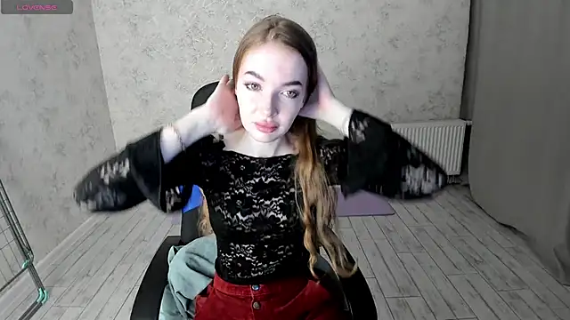 Snapshot of LissaCain chatting on January 27, 1:16 am LissaCain online show from January 27, 1:16 am