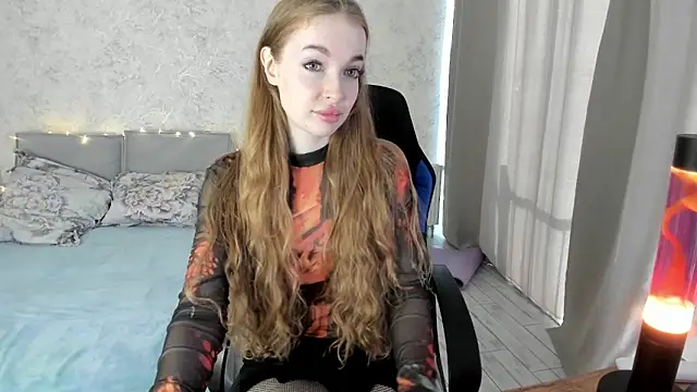 Snapshot of LissaCain chatting on September 21, 4:58 am LissaCain online show from September 21, 4:58 am