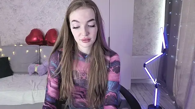 LissaCain online show from April 17, 3:09 am