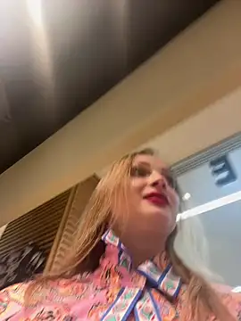 Snapshot of LadyTatiana_Madam chatting on February 11, 4:24 pm LadyTatiana Madam online show from February 11, 4:24 pm