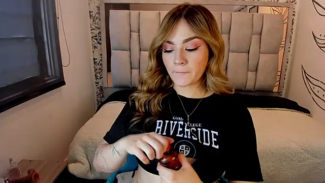 KataHot  online show from January 14, 8:03 pm