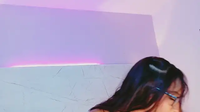 AbrilBrent online show from September 17, 7:59 pm