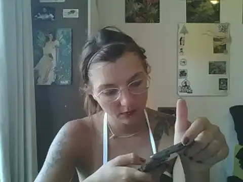 SweetyBabyDemon online show from February 28, 7:25 pm