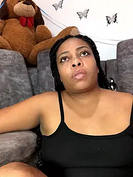 Snapshot of BrianaHazel chatting on January 8, 1:41 am BrianaHazel online show from January 8, 1:41 am