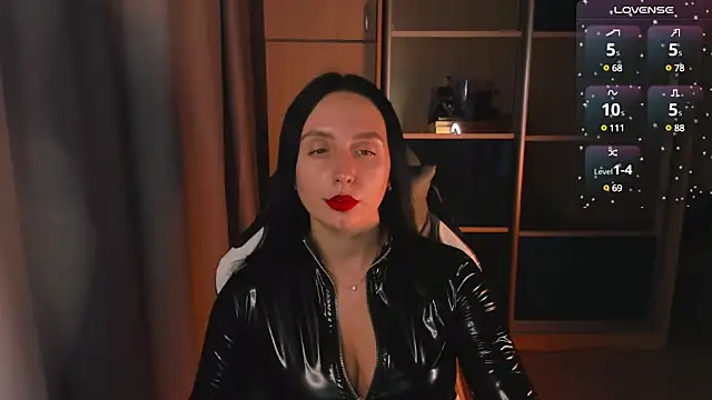 Christy Calypso online show from February 25, 7:03 pm