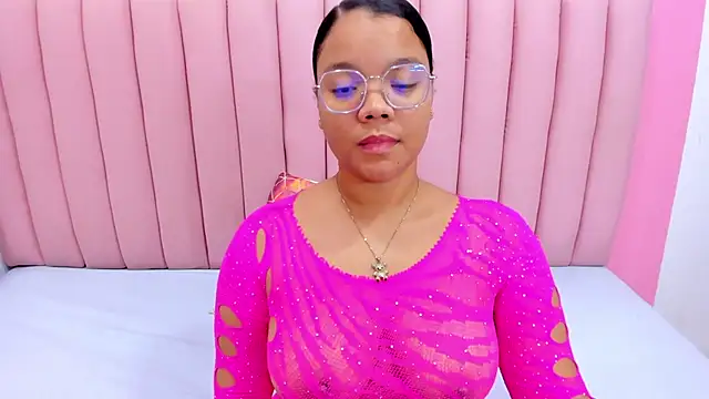 ISABELLA 020 online show from March 6, 12:19 pm