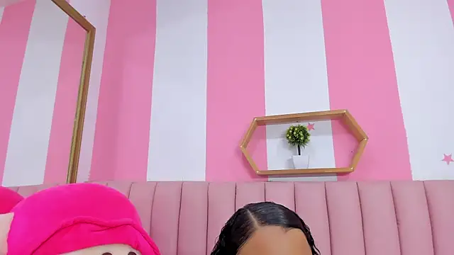 ISABELLA 020 online show from April 14, 6:36 pm