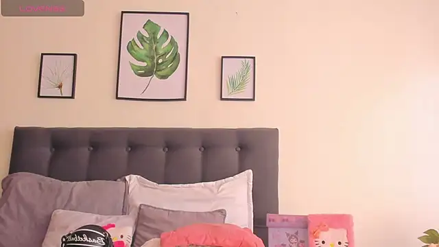 Snapshot of Andrea_flow chatting on January 16, 7:41 pm Andrea flow online show from January 16, 7:41 pm