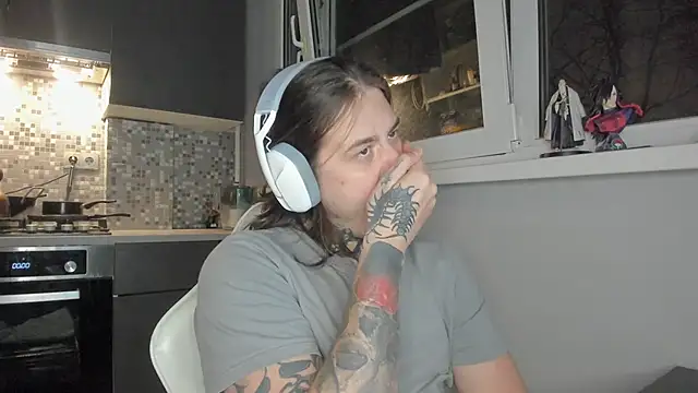  torfin  online show from March 18, 11:09 pm