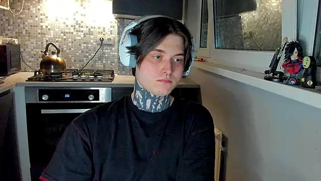  torfin  online show from February 1, 8:18 pm