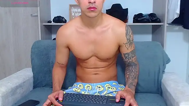 Tristan-bm online show from October 3, 11:40 am