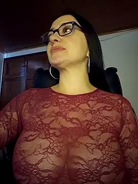 Snapshot of preetypeach chatting on January 8, 9:06 pm preetypeach online show from January 8, 9:06 pm