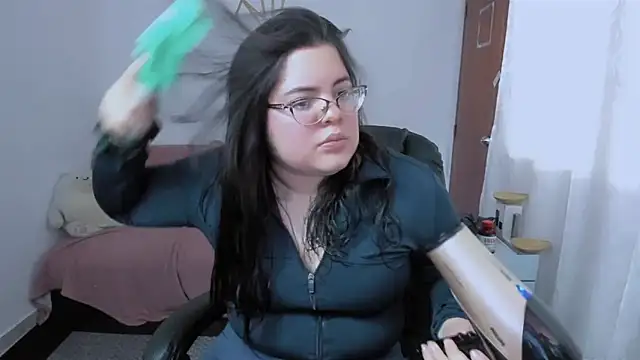 Aria Fullbuster online show from November 30, 7:51 pm