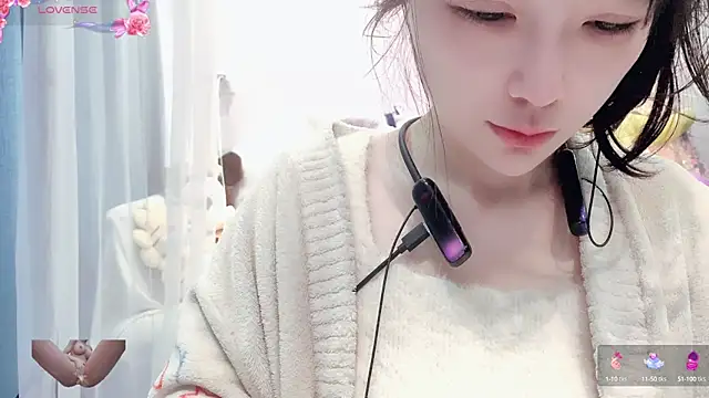 Snapshot of AKiKi711 chatting on March 18, 3:09 am AKiKi711 online show from March 18, 3:09 am