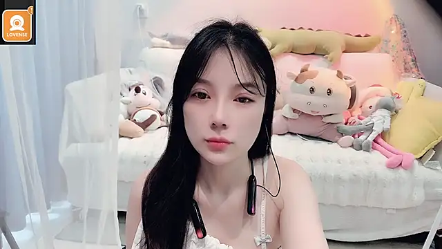 Snapshot of AKiKi711 chatting on September 9, 4:01 am AKiKi711 online show from September 9, 4:01 am