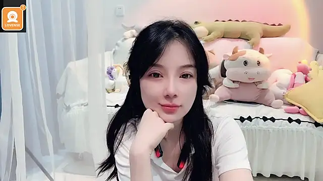 Snapshot of AKiKi711 chatting on September 11, 4:23 am AKiKi711 online show from September 11, 4:23 am