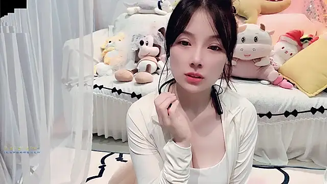 Snapshot of AKiKi711 chatting on September 20, 4:52 pm AKiKi711 online show from September 20, 4:52 pm