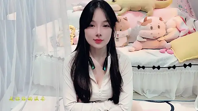 Snapshot of AKiKi711 chatting on September 27, 4:34 pm AKiKi711 online show from September 27, 4:34 pm