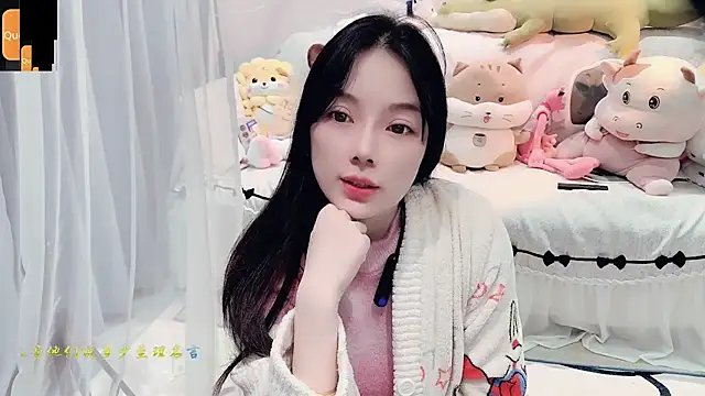 Snapshot of AKiKi711 chatting on October 9, 4:38 pm AKiKi711 online show from October 9, 4:38 pm