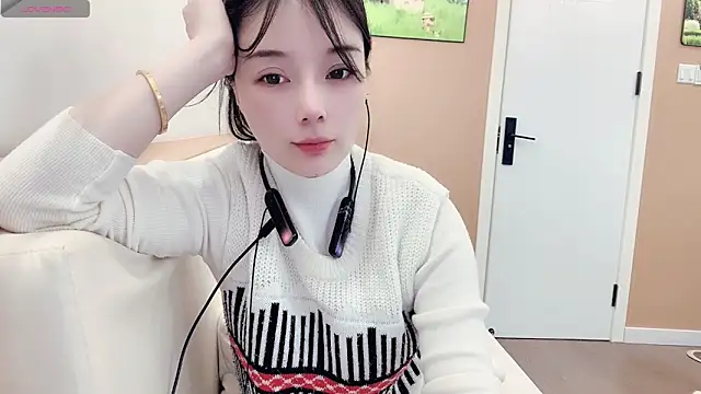 AKiKi711 online show from February 8, 4:38 am