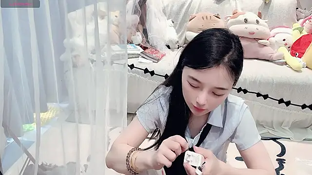 AKiKi711 online show from May 27, 5:04 am