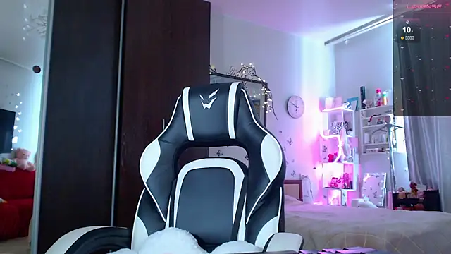 Sidney blush online show from April 9, 4:56 am