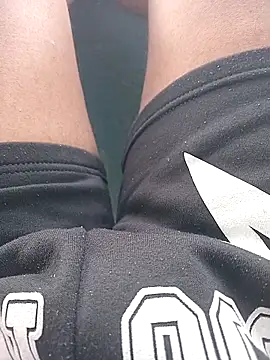 Snapshot of lapercataa chatting on March 14, 7:34 pm lapercataa online show from March 14, 7:34 pm